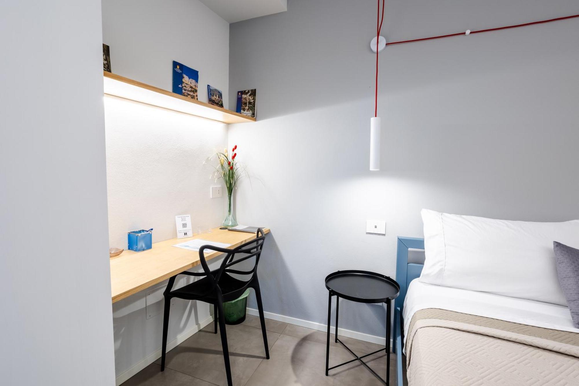 Porta San Paolo House Aparthotel Castelbuono  Ngoại thất bức ảnh